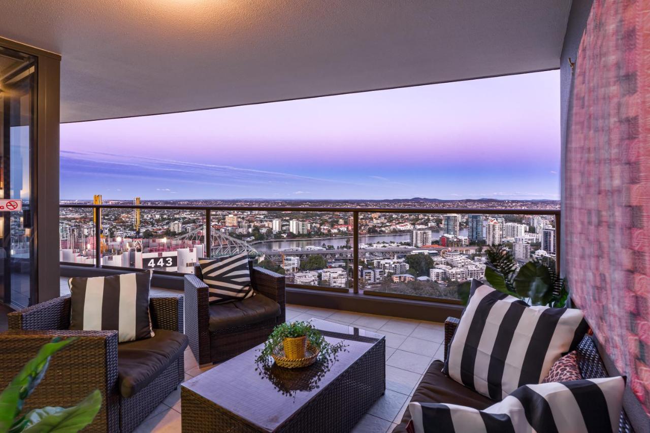 African Escape On Level 38 - Balcony With Views Brisbane Kültér fotó