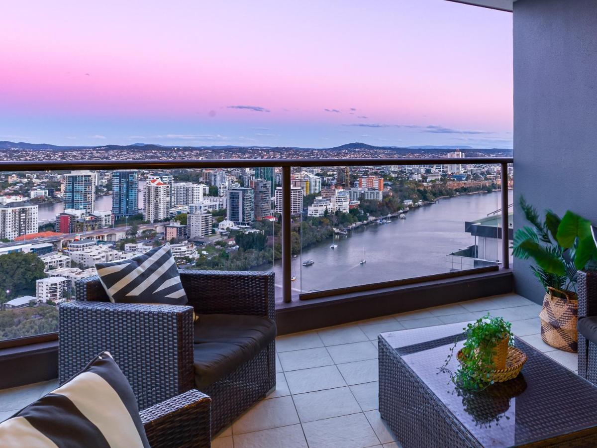 African Escape On Level 38 - Balcony With Views Brisbane Kültér fotó