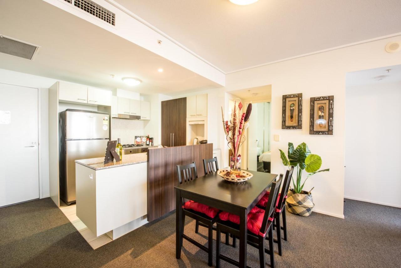 African Escape On Level 38 - Balcony With Views Brisbane Kültér fotó